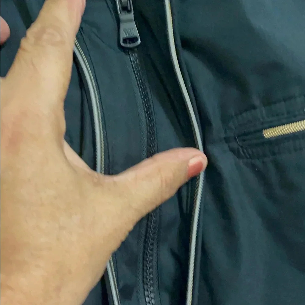 Calvin Klein stunning jacket gold hardware with double zipper. - Picture 14 of 16
